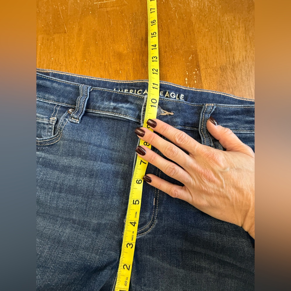 American Eagle Outfitters Next Level Stretch Skinny Bermuda Shorts - Picture 8 of 9